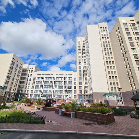Ernaz Plus Apartments: Promenade Expo Astaná Exterior foto